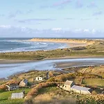 Teach Hudi Beag, Bar & * Bunbeg