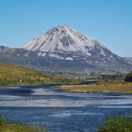 Penzion Teach Hudi Beag, Gallaghers Bar & *