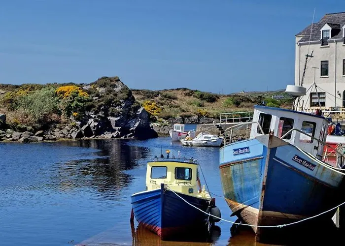 Teach Hudi Beag, Gallaghers Bar & Bunbeg